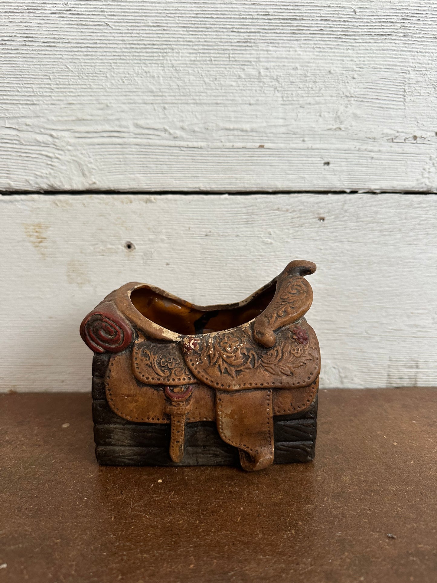 Vtg Saddle Planter